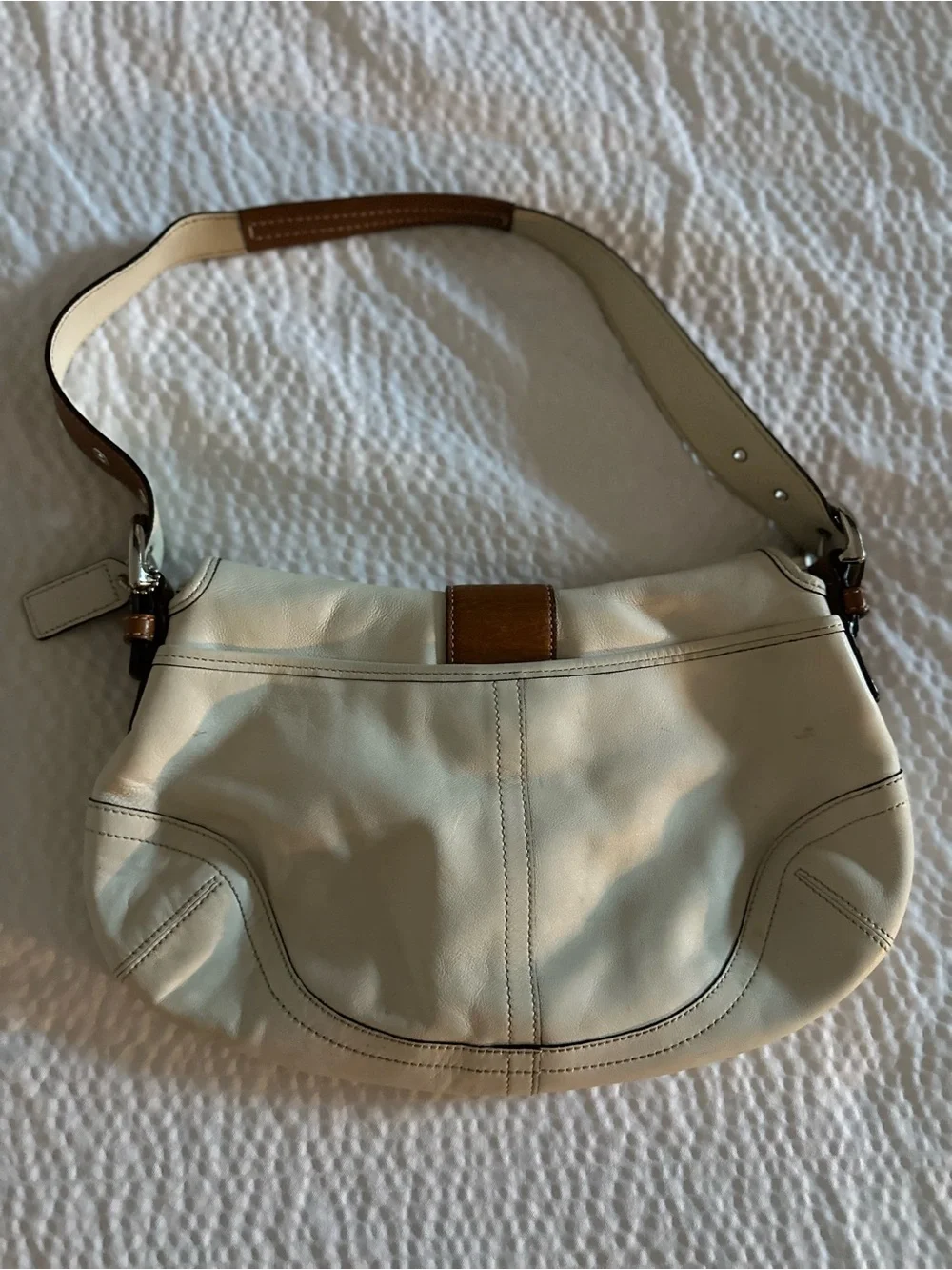 Coach elegant cream
